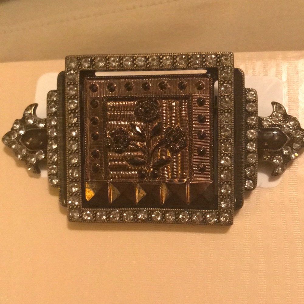 Sweet Romance Brooch